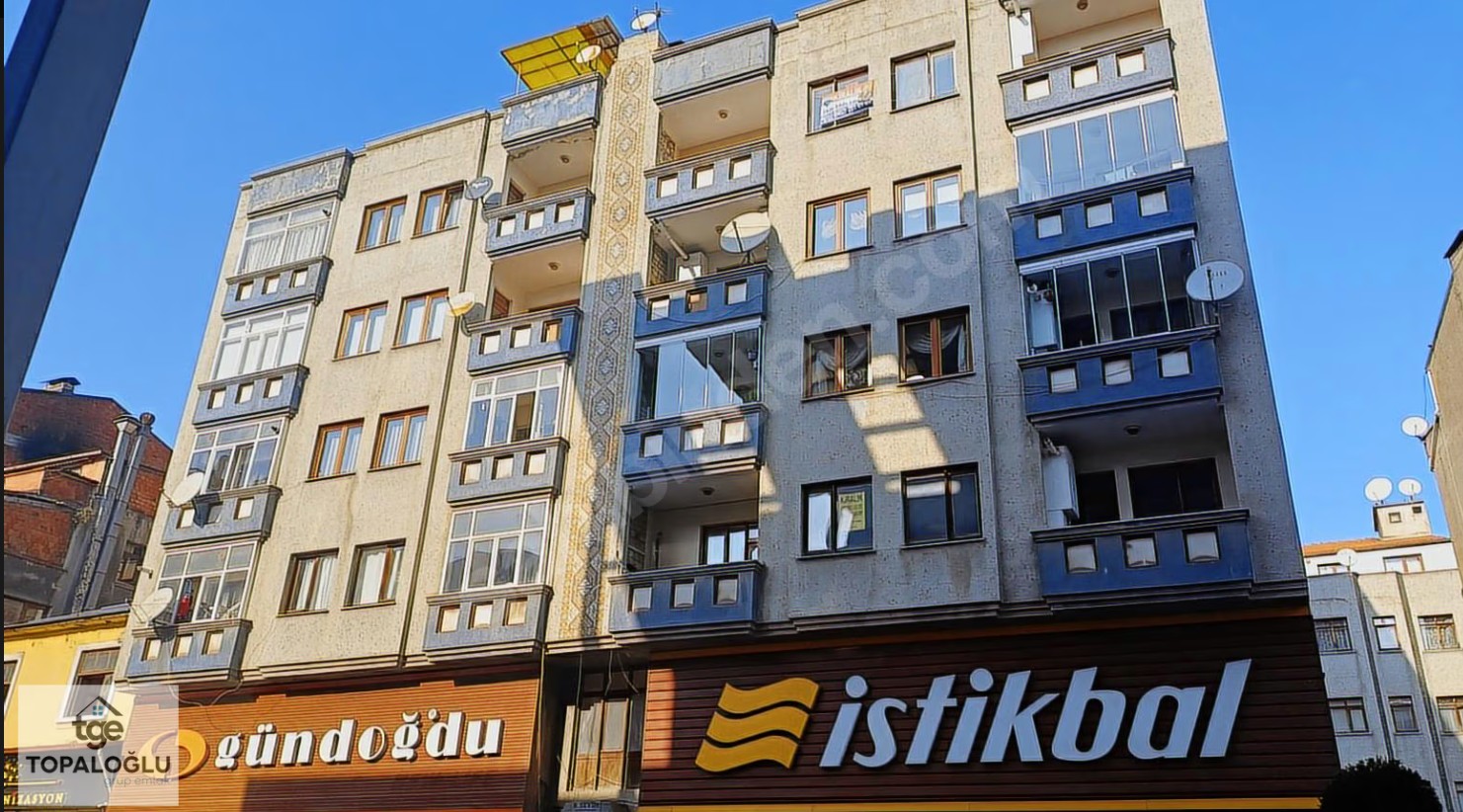 BİM MURAT MARKET ÖNÜ ESKİ AVNİ AKER STADI YAKINI